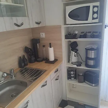 Апартаменты Bienvenue Chez Nous Saint-Martin-de-Bromes
